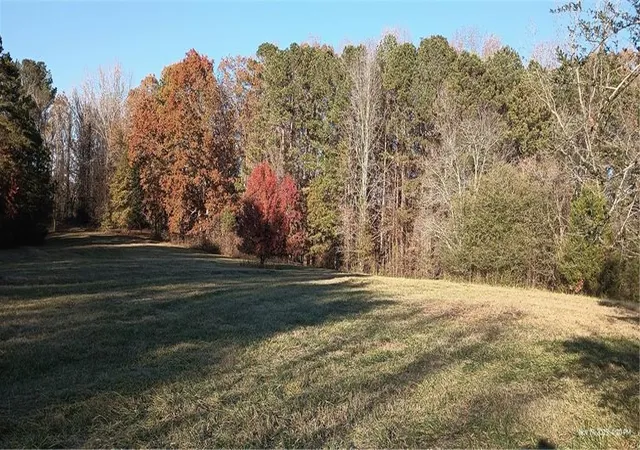 Photo 3 of Single family home for sale at 810 Nix Rd, Alpharetta, GA 30004 | MLS# 7734774 | Listing updated on 2026-07-24