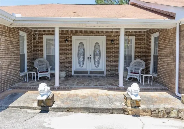 Photo 2 of Single family home for sale at 4625 Lovvorn Rd, Carrollton, GA 30117 | MLS# 7796138 | Listing updated on 2026-08-28