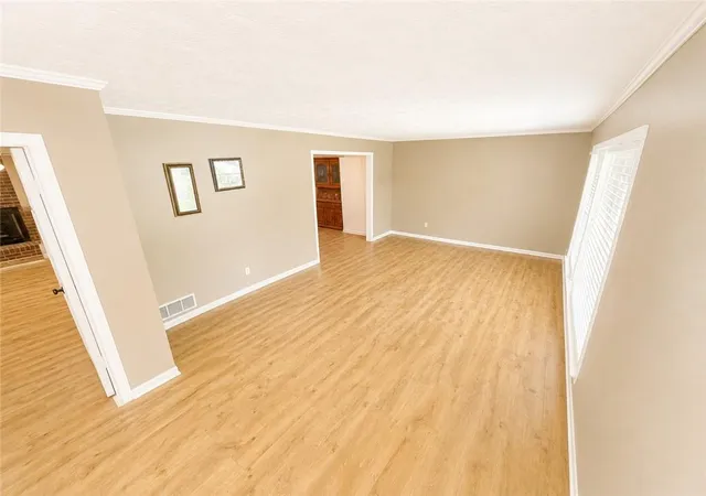 Photo 4 of Sale Pending at 2148 Eastwood Dr SW, Snellville, GA 30078 | MLS# 7818622 | Listing updated on 2026-09-15
