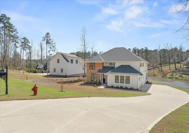 Photo 1 of Single family home for sale at 1270 Glen Eagle Dr, Greensboro, GA 30642 | MLS# 7821060 | Listing updated on 2026-08-14