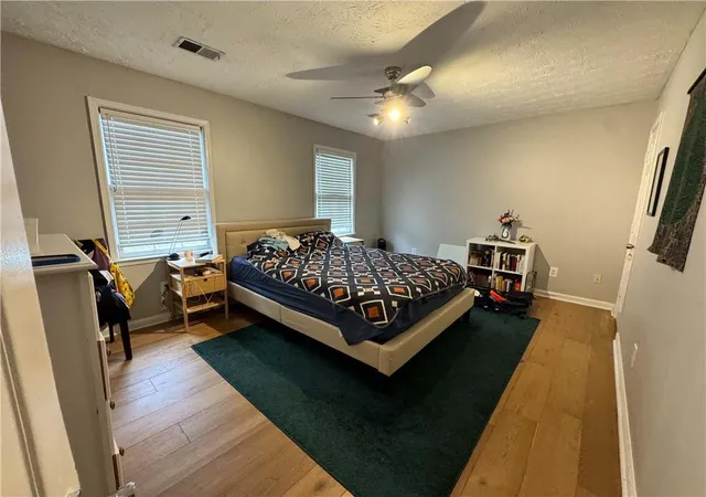 Listing Photo 2 - Condo for sale in building located at 627 Delmar Ave SE, Atlanta, GA 30312 - Unit #