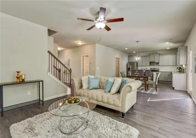 Photo 4 of Single family home for sale at 137 Hunts Ml Cir, Griffin, GA 30224 | MLS# 7813566 | Listing updated on 2026-09-07