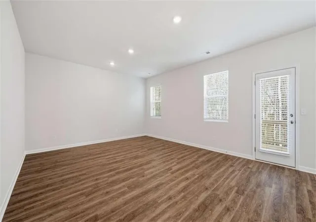 Photo 4 of Single family home for sale at 204 Friendship Oak Way, Hampton, GA 30228 | MLS# 7803884 | Listing updated on 2026-09-09