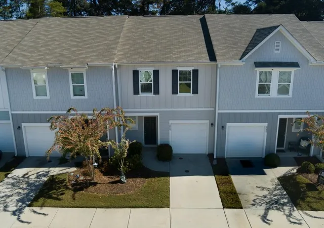 Photo 1 of Townhouse for sale at 1054 Paddington Dr, Cartersville, GA 30120 | MLS# 7860814 | Listing updated on 2026-10-30
