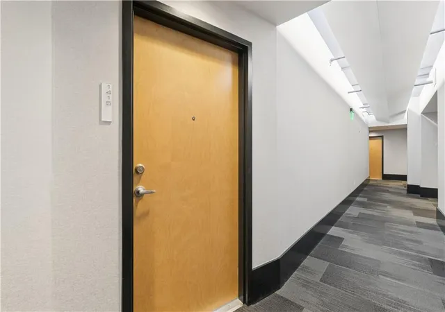 Photo 3 of Condo for sale at 943 Peachtree St NE #1415, Atlanta, GA 30309 | MLS# 7757717 | Listing updated on 2026-06-14