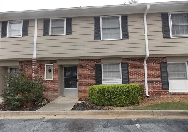 1st image of 2080 Kings Gate Cir #C, Snellville, GA 30078 | MLS# 7758368
