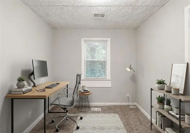 4th image of 1800 Oakmont Dr Nw, Atlanta, GA 30314 | MLS# 7824176