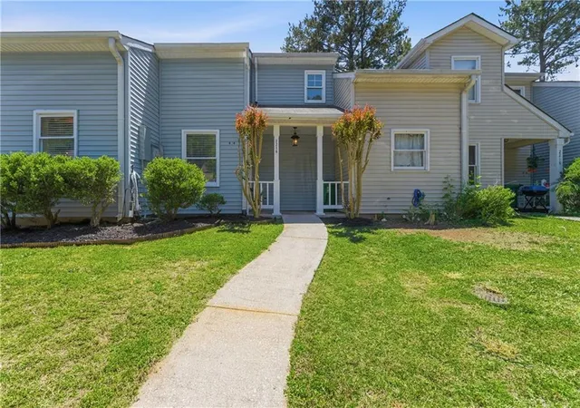 1st image of 2216 Wellington Cir, Lithonia, GA 30058 | MLS# 7771095