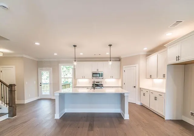 Photo 4 of Single family home for sale at 2537 Adair Ridge Ct, Decatur, GA 30034 | MLS# 7827706 | Listing updated on 2026-08-29