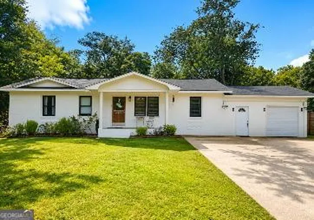 1st image of 205 Lassiter Dr, Dublin, GA 31021 | MLS# 7811537