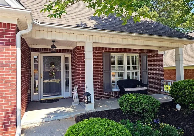 2nd image of 930 Livery Cir, Lawrenceville, GA 30046 | MLS# 7759602