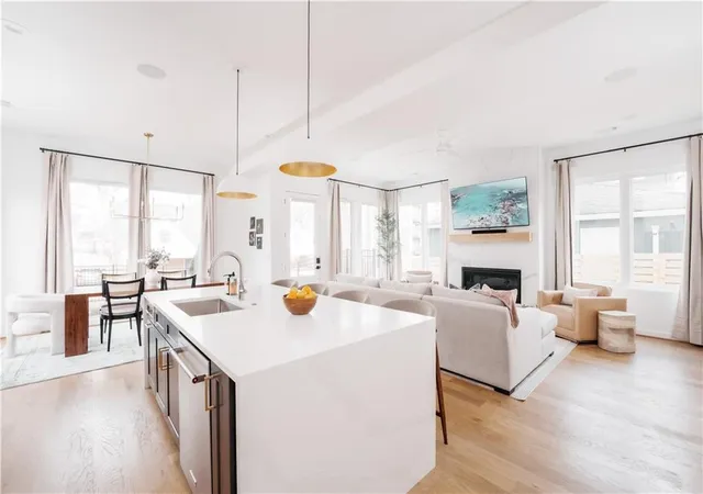 3rd image of 1141 Wade St Ne #A, Atlanta, GA 30307 | MLS# 7783831