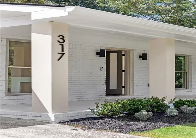 Photo 2 of Sale Pending at 317 Crestview Cir, Roswell, GA 30075 | MLS# 7809770 | Listing updated on 2026-08-28