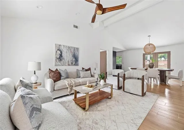 Photo 3 of Sale Pending at 317 Crestview Cir, Roswell, GA 30075 | MLS# 7809770 | Listing updated on 2026-08-28