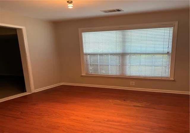 Photo 5 of Single family home for sale at 3289 Wellington Walk, Atlanta, GA 30331 | MLS# 7822383 | Listing updated on 2026-08-23