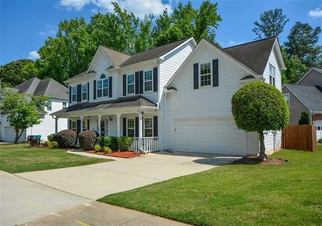 Homes for sale in Johns Creek, GA | 5910 Findley Chase Dr, Johns Creek, GA 30097 | MLS# 7768339