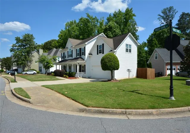 Homes for sale in Johns Creek, GA | 5910 Findley Chase Dr, Johns Creek, GA 30097 | MLS# 7768339
