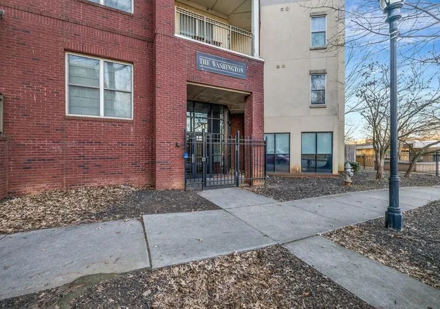 4th image of 870 Mayson Turner Rd Nw #1246, Atlanta, GA 30314 | MLS# 7716185