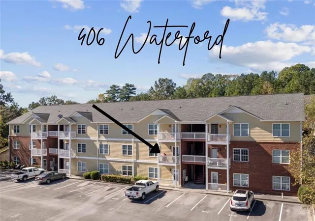 Condo for sale at 406 Waterford Dr, Calhoun, GA 30701 | MLS# 7858585