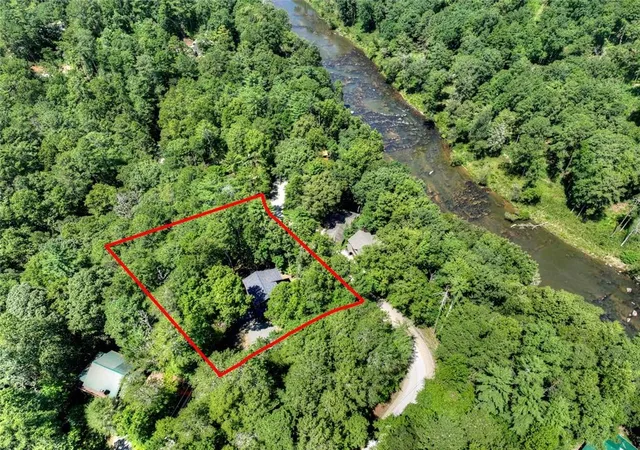 Photo 3 of Single family home for sale at 22 Kings Ct, Ellijay, GA 30540 | MLS# 7829086 | Listing updated on 2026-08-29