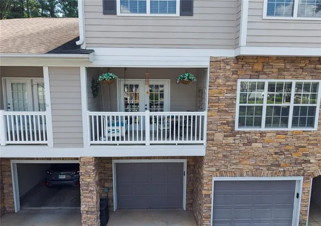 Photo 3 of Condo for sale at 207 The Crossings Ln, Woodstock, GA 30189 | MLS# 7818741 | Listing updated on 2026-09-12