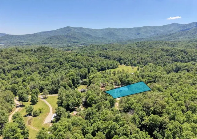 3rd image of 18 Tranquility Trl, Blairsville, GA 30512 | MLS# 7785832
