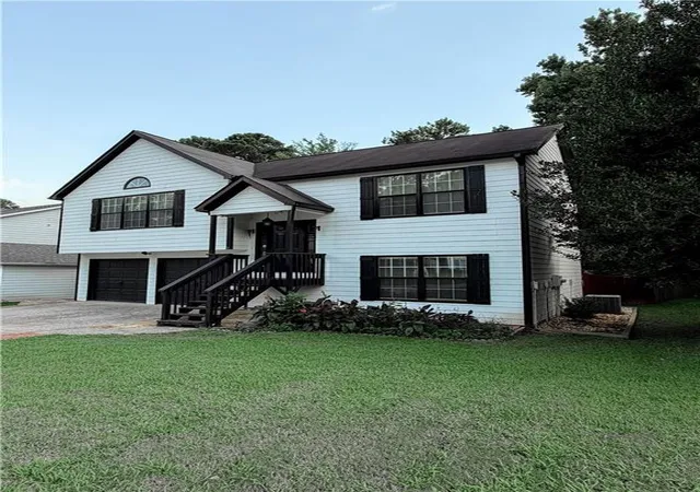 Photo 3 of Single family home for sale at 37 Alston Ln Sw, Marietta, GA 30060 | MLS# 7823742 | Listing updated on 2026-09-15