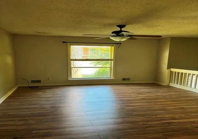 3rd image of 4038 Valley Brook Rd, Snellville, GA 30039 | MLS# 7825479