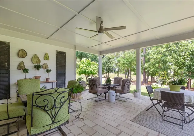 Homes for sale in Hoschton, GA | 319 Erie Pt, Hoschton, GA 30548 | MLS# 7791402