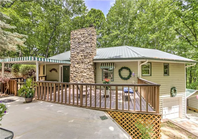 Homes for sale in Sautee Nacoochee, GA | 24 Sal Mountain Wy, Sautee Nacoochee, GA 30571 | MLS# 7752797
