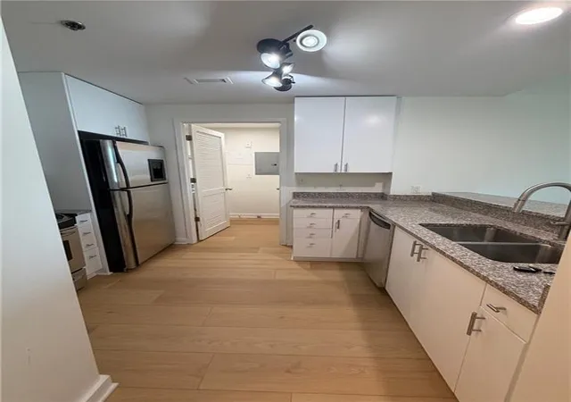 1st image of 3338 Peachtree Rd Ne #1106, Atlanta, GA 30326 | MLS# 7811748