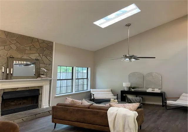 3rd image of 1068 Travelers Trl Nw, Kennesaw, GA 30144 | MLS# 7811700