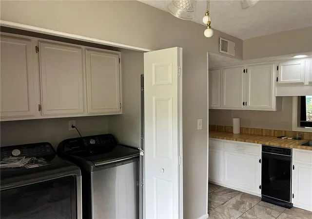 4th image of 504 Sutters Pt, Atlanta, GA 30328