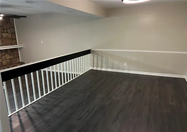 5th image of 504 Sutters Pt, Atlanta, GA 30328
