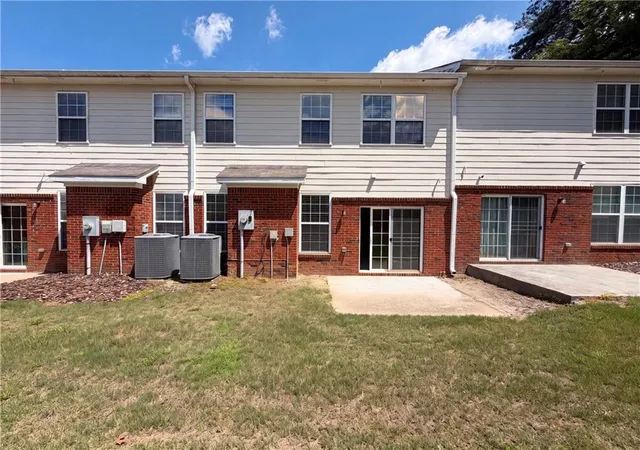 5th image of 1019 Ivydale Cir, Lawrenceville, GA 30045 | MLS# 7803381