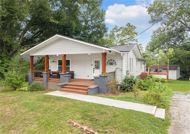 2nd image of 21 Martin Luther King Jr Dr, Cartersville, GA 30120 | MLS# 7817609