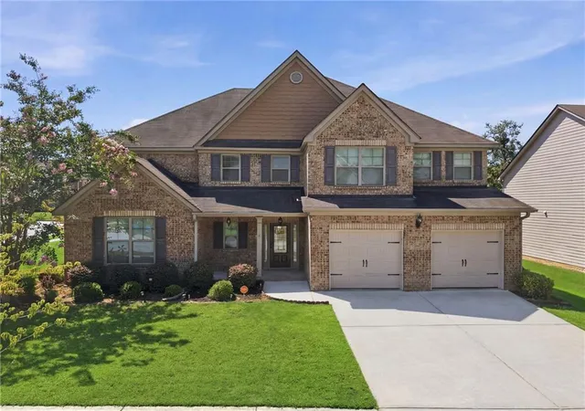 Photo 1 of Single family home for sale at 681 Langley Farms Dr, Loganville, GA 30052 | MLS# 7802043 | Listing updated on 2026-10-07