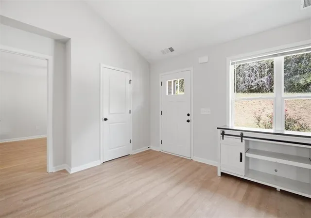 Photo 3 of Sale Pending at 39 Fireside Ridge Dr, Dahlonega, GA 30533 | MLS# 7817856 | Listing updated on 2026-08-26
