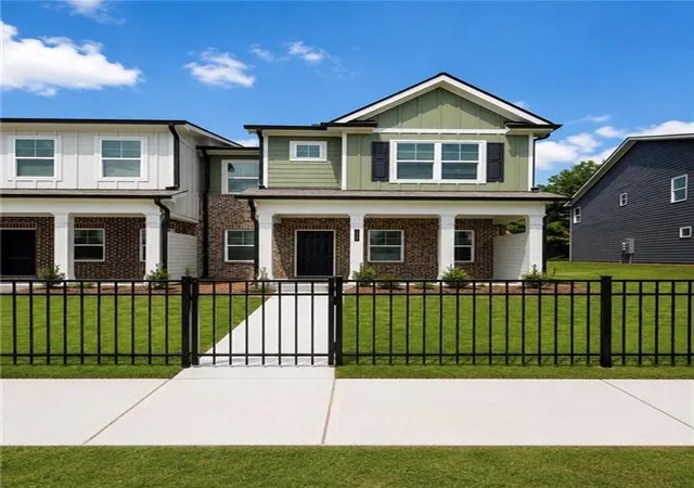 Photo 1 of Sale Pending at 3277 Lake Carlton Rd Sw, Loganville, GA 30052 | MLS# 7815639 | Listing updated on 2026-09-21