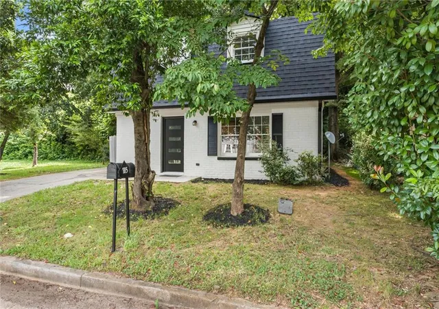 Homes for sale in Cartersville, GA | 105 Elizabeth St, Cartersville, GA 30120 | MLS# 7796587