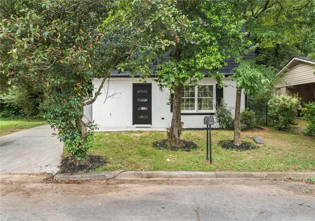 Homes for sale in Cartersville, GA | 105 Elizabeth St, Cartersville, GA 30120 | MLS# 7796587