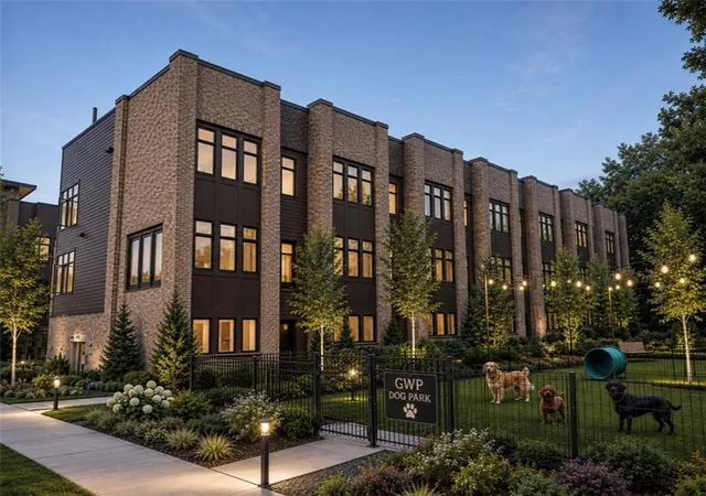 Photo 2 of Townhouse for sale at 591 Parkview Wy Sw, Atlanta, GA 30310 | MLS# 7829587 | Listing updated on 2026-09-14