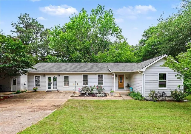 Homes for sale in Tallapoosa, GA | 6 Bluebird Ln, Tallapoosa, GA 30176 | MLS# 7776249