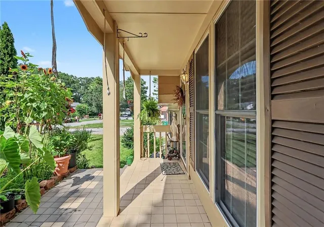 Photo 3 of Single family home for sale at 1551 Shenta Oak Dr, Norcross, GA 30093 | MLS# 7810092 | Listing updated on 2026-09-08