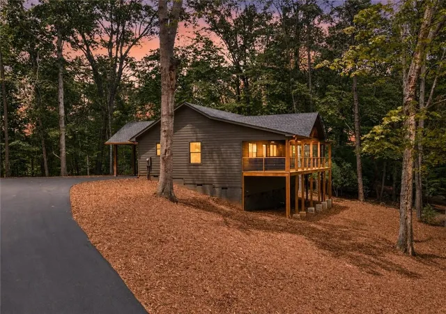 Homes for sale in Ellijay, GA | 274 Medina Court, Ellijay, GA 30540 | MLS# 7752021