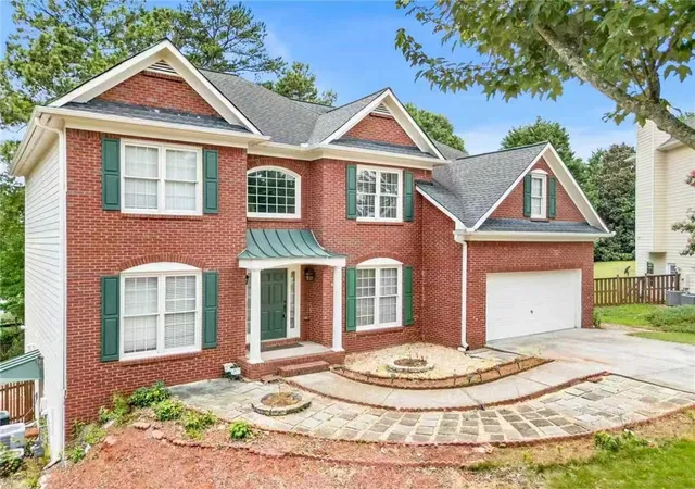 2nd image of 1832 Shores Ridge Ct, Suwanee, GA 30024 | MLS# 7798082