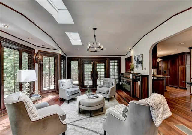 3rd image of 480 Prince Charles Pl, Johns Creek, GA 30022 | MLS# 7757596