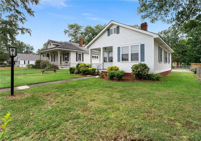 3rd image of 3 Litchfield St, Cartersville, GA 30120 | MLS# 7814374