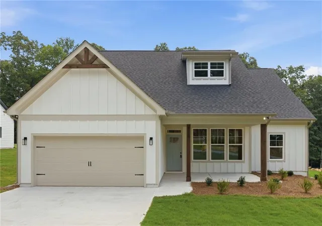 Photo 1 of Single family home for sale at 9120 Lisa Circle, Gainesville, GA 30506 | MLS# 7828418 | Listing updated on 2026-09-09