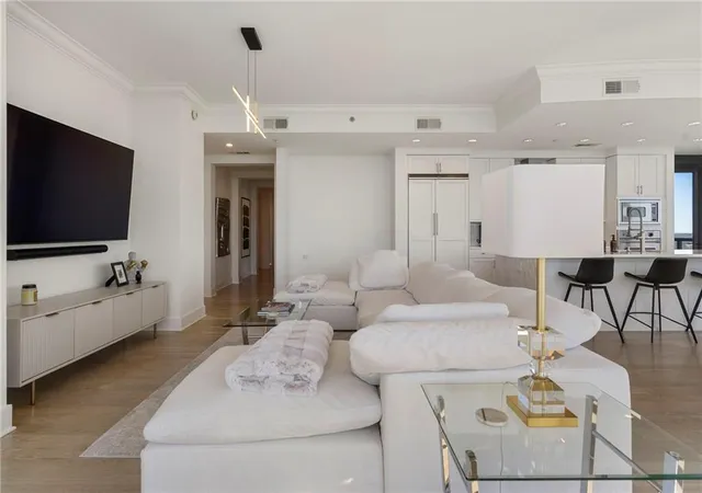 Photo 4 of Condo for sale at 3630 Peachtree NE #2204, Atlanta, GA 30326 | MLS# 7743093 | Listing updated on 2026-08-10